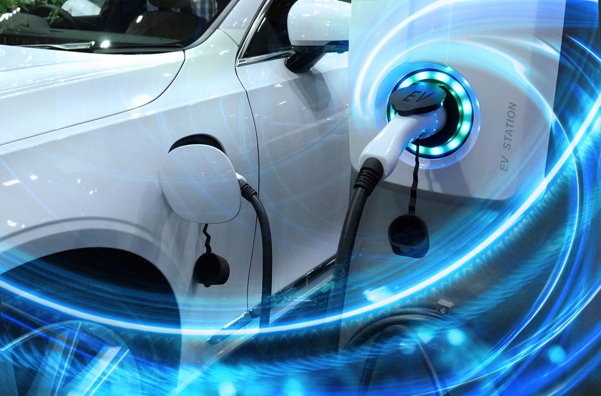 Fuel cell vs battery electric vehicles – a comparison of alternative fuels