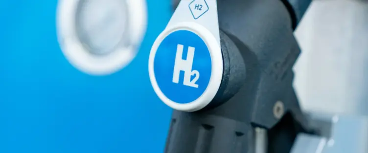 Why are we still not seeing hydrogen cars on our roads?